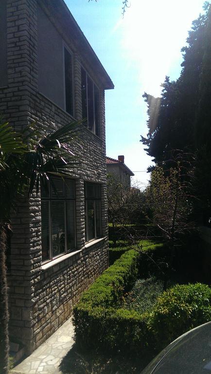 Garden Apartment Kaštela الغرفة الصورة