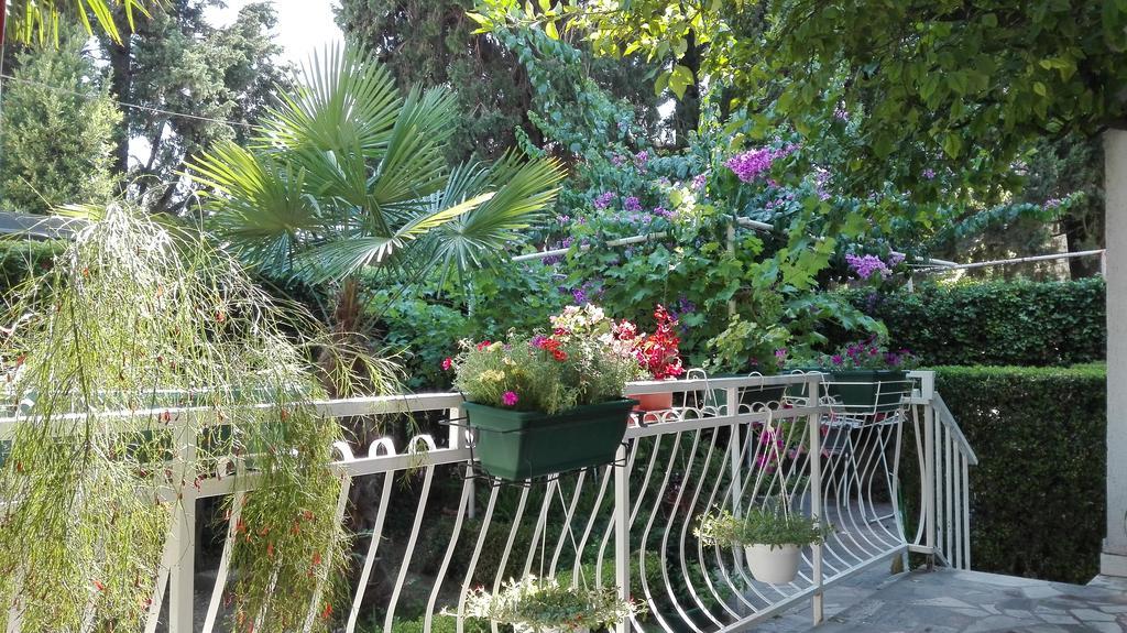 Garden Apartment Kaštela المظهر الخارجي الصورة