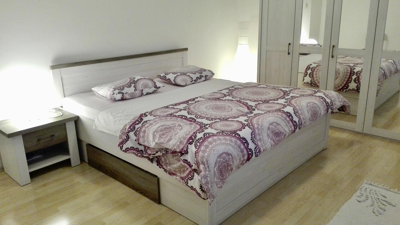 Garden Apartment Kaštela المظهر الخارجي الصورة